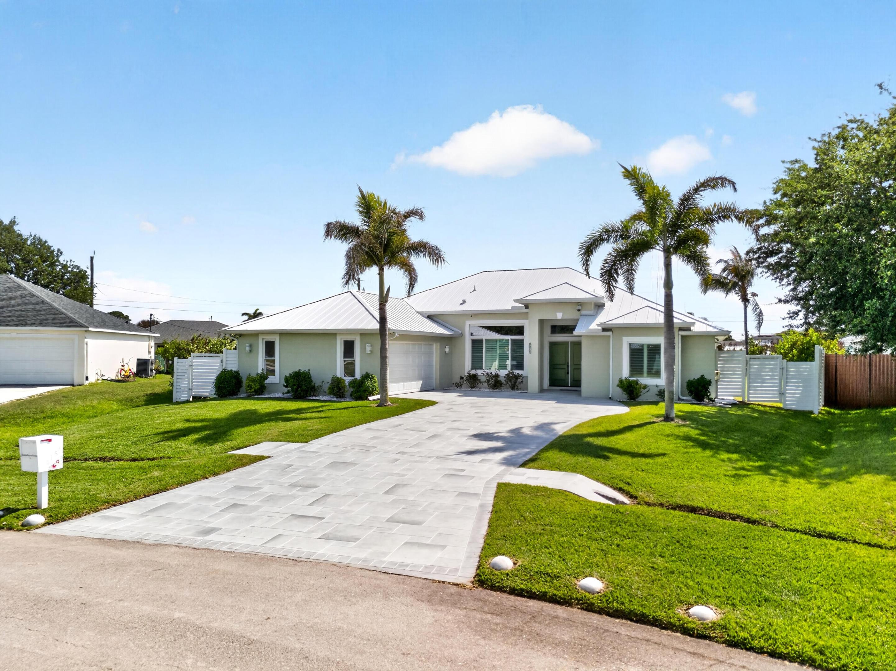 PORT ST LUCIE SECTION 33 - Residential