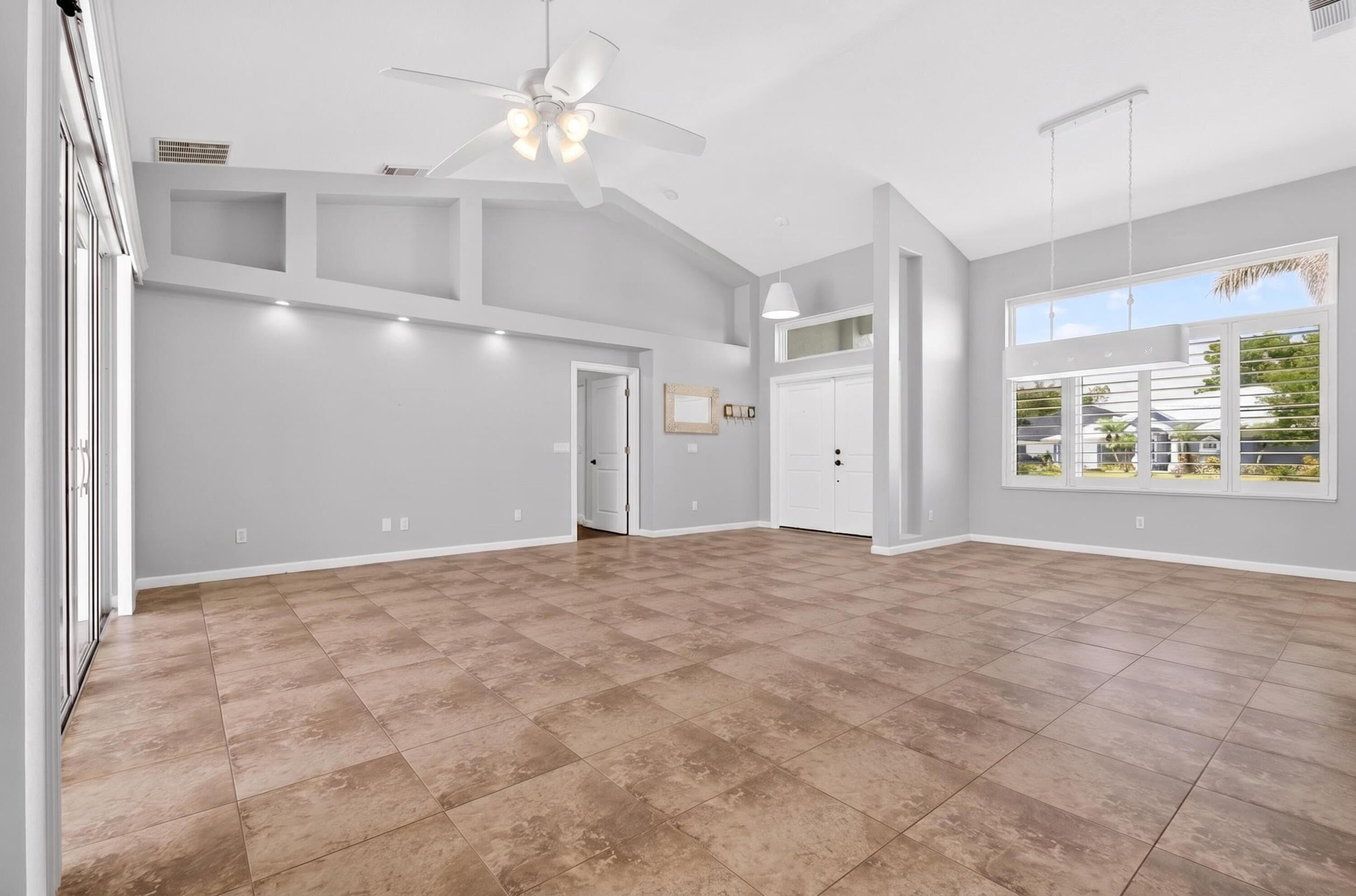 PORT ST LUCIE SECTION 33 - Residential