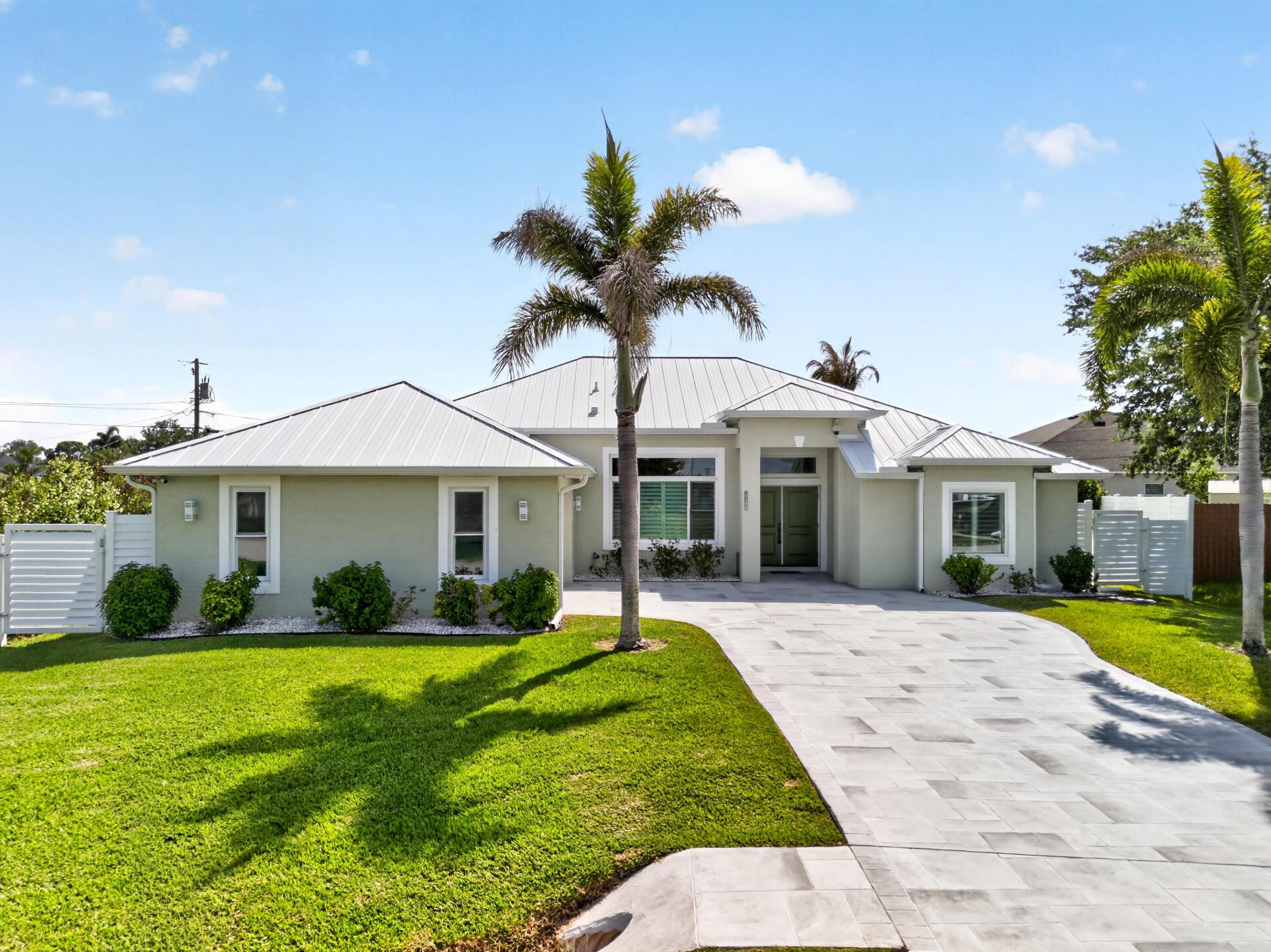 PORT ST LUCIE SECTION 33 - Residential