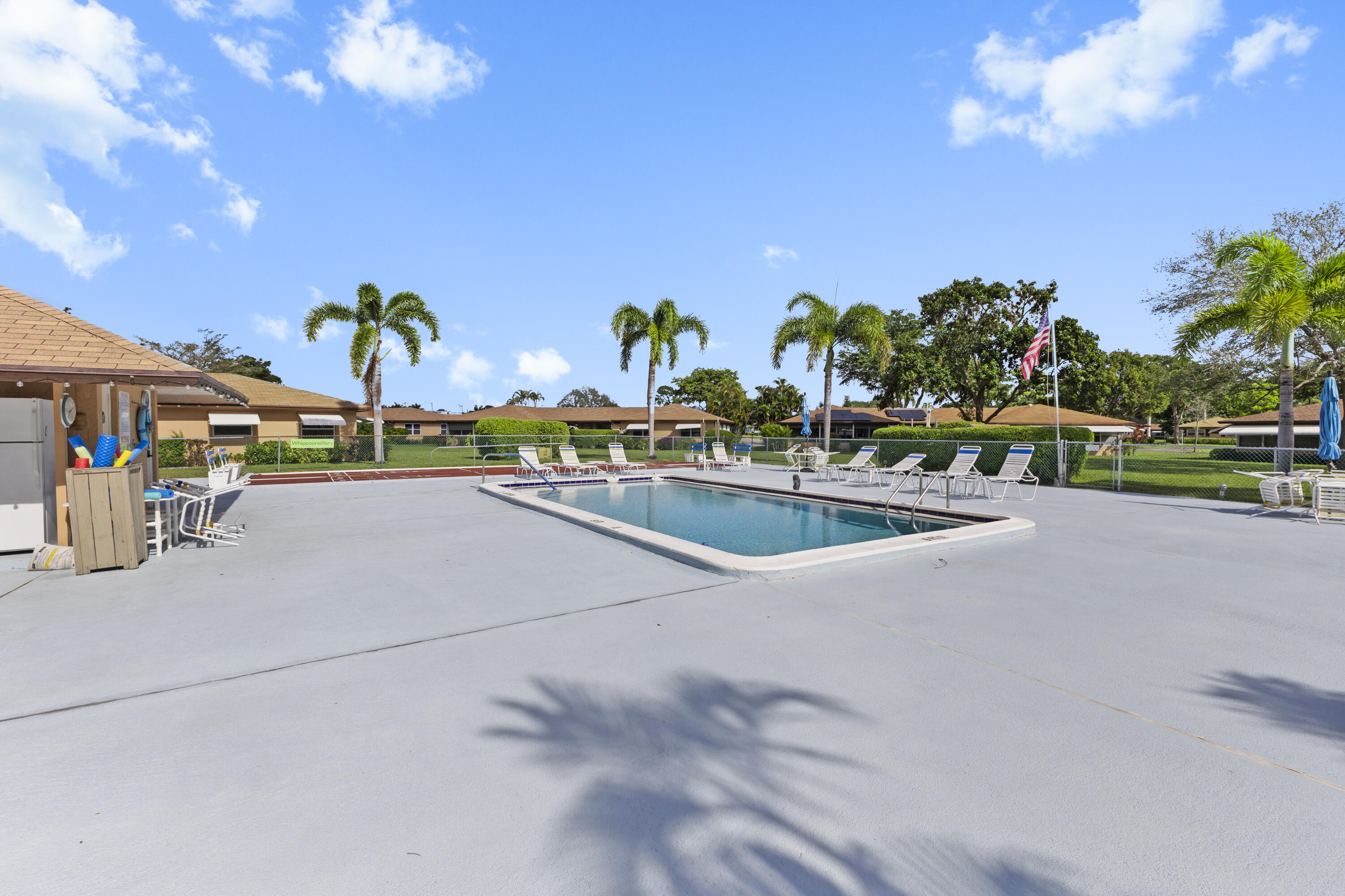 COUNTRY MANORS CONDO - Residential