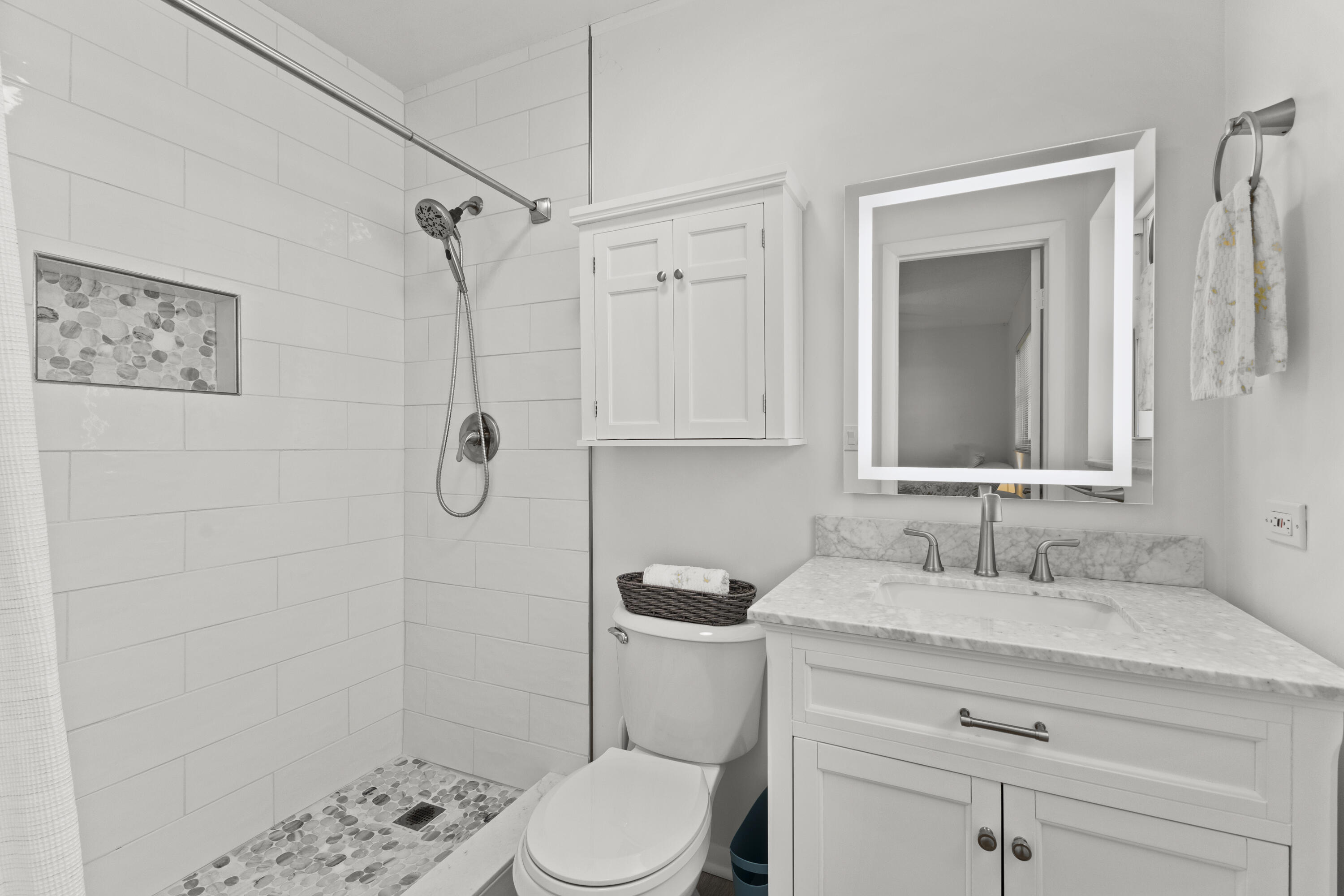 COUNTRY MANORS CONDO - Residential