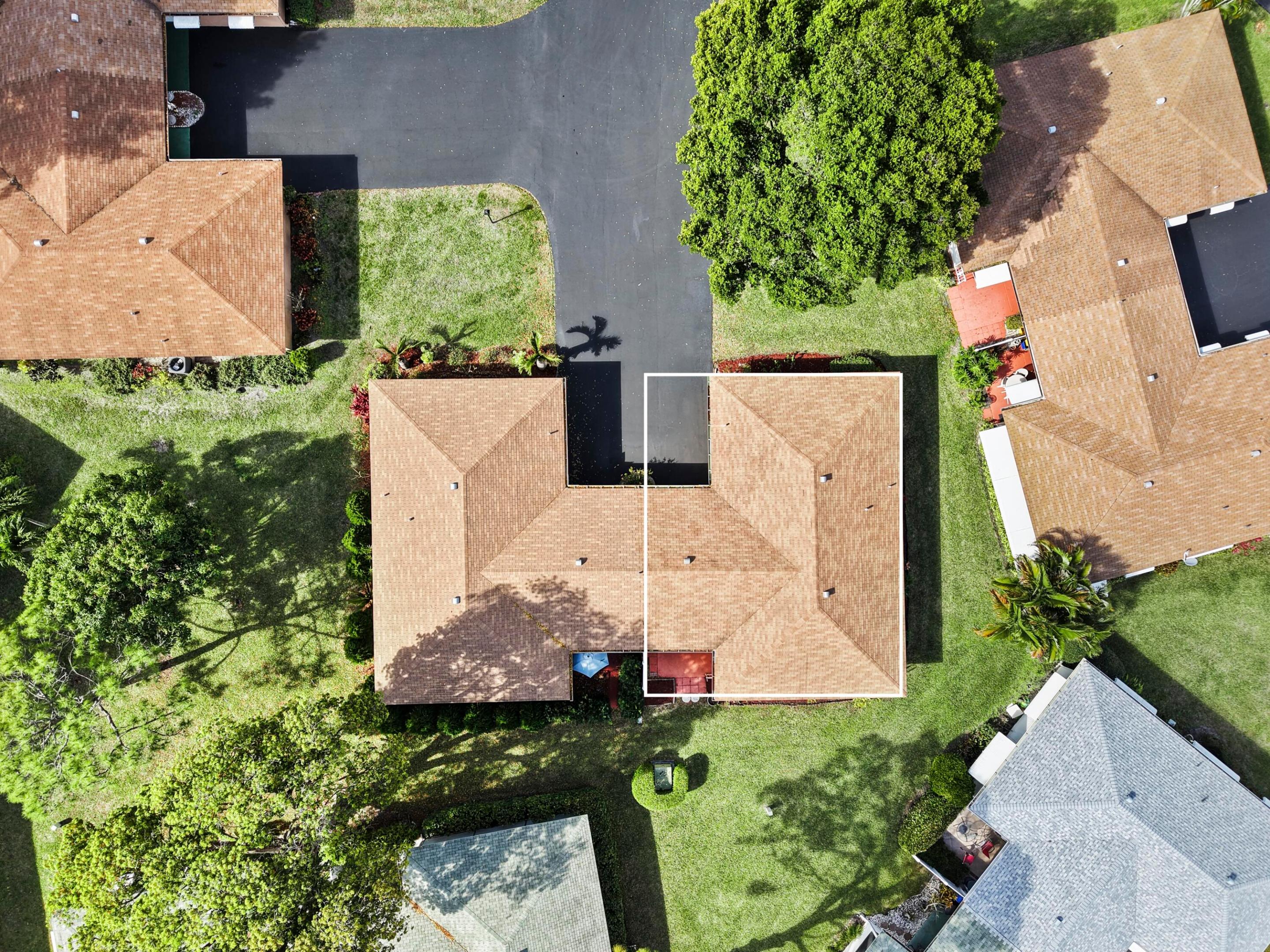 COUNTRY MANORS CONDO - Residential