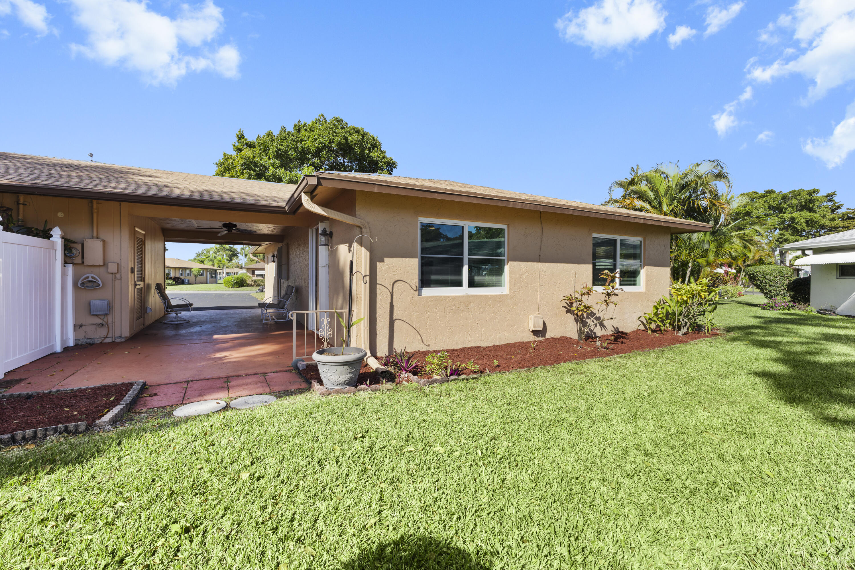 COUNTRY MANORS CONDO - Residential