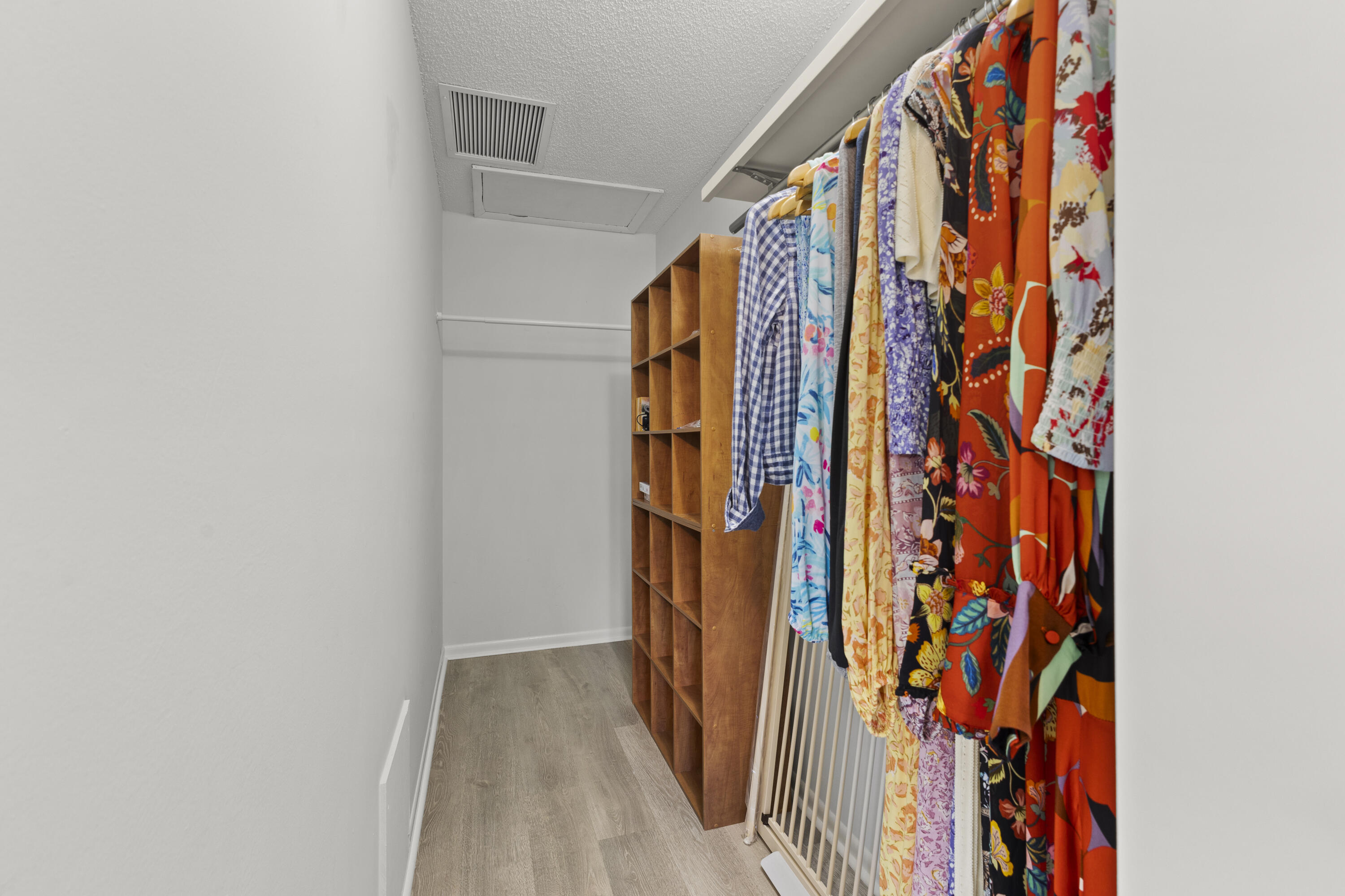 COUNTRY MANORS CONDO - Residential