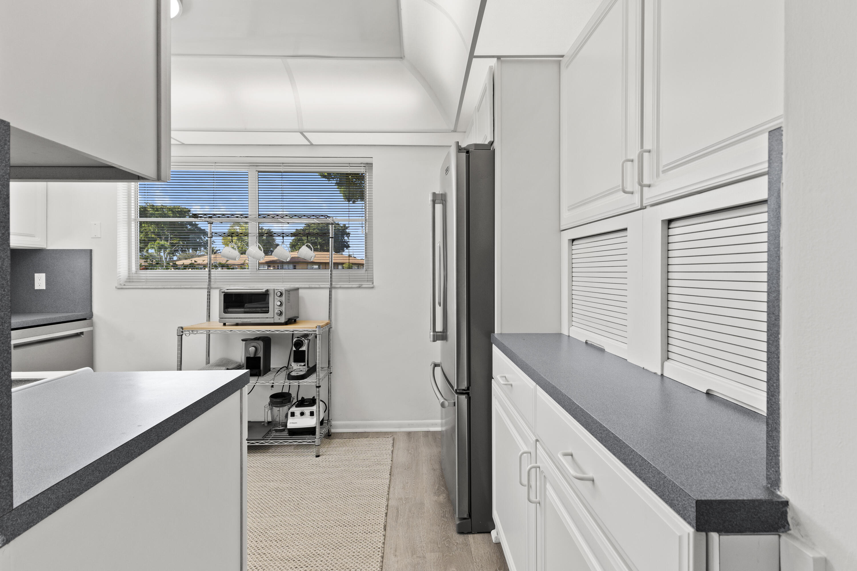 COUNTRY MANORS CONDO - Residential