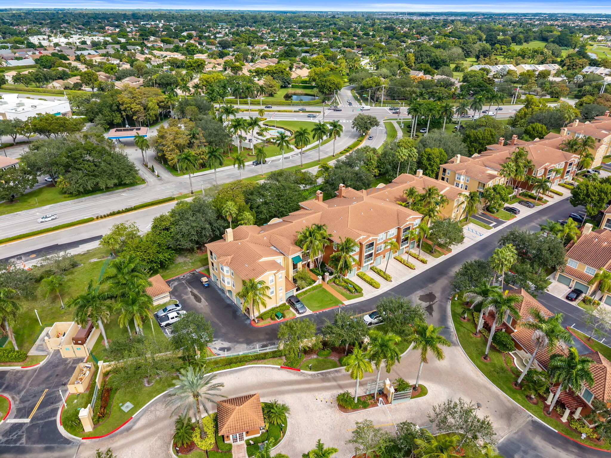 ST ANDREWS AT POLO CLUB CONDO - Residential