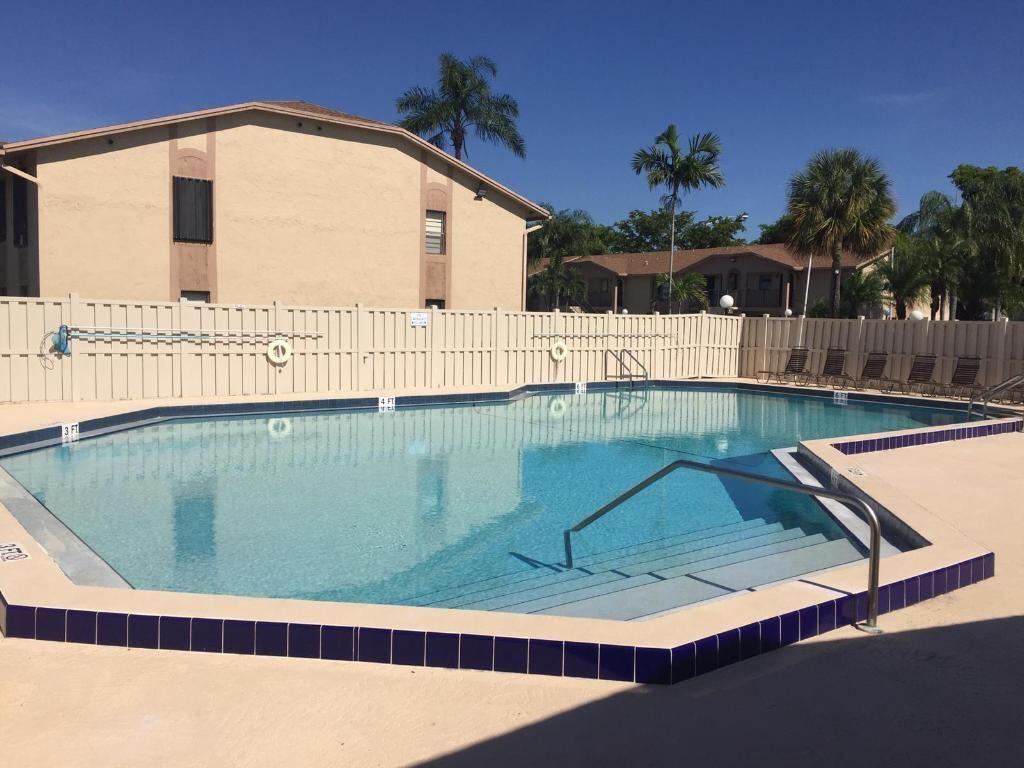 BOCA COVE COND DECL FILED 8-1-86 IN OR5090P1473 - Residential Lease