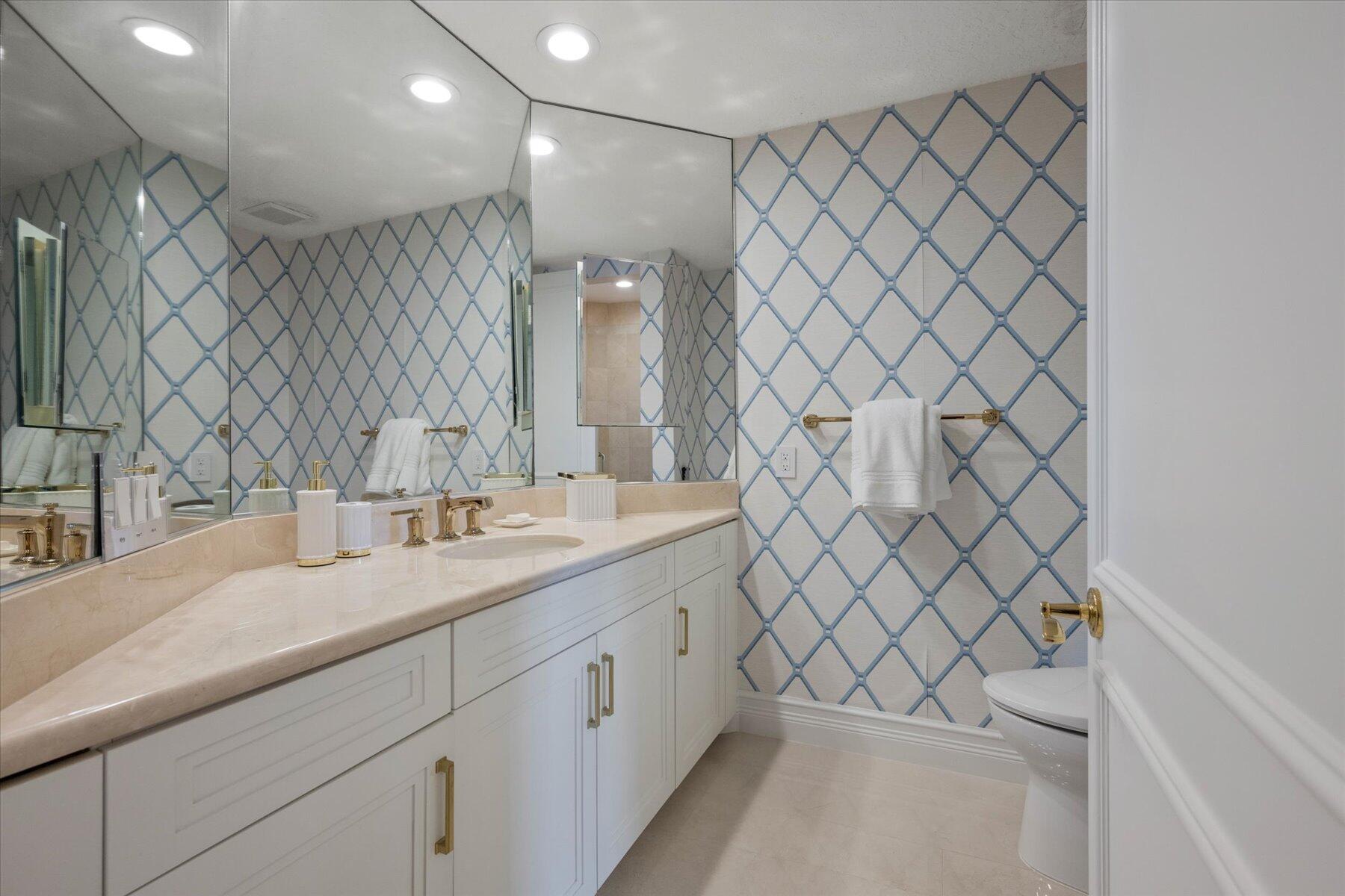 CLIVEDEN JUPITER ISLAND - Residential