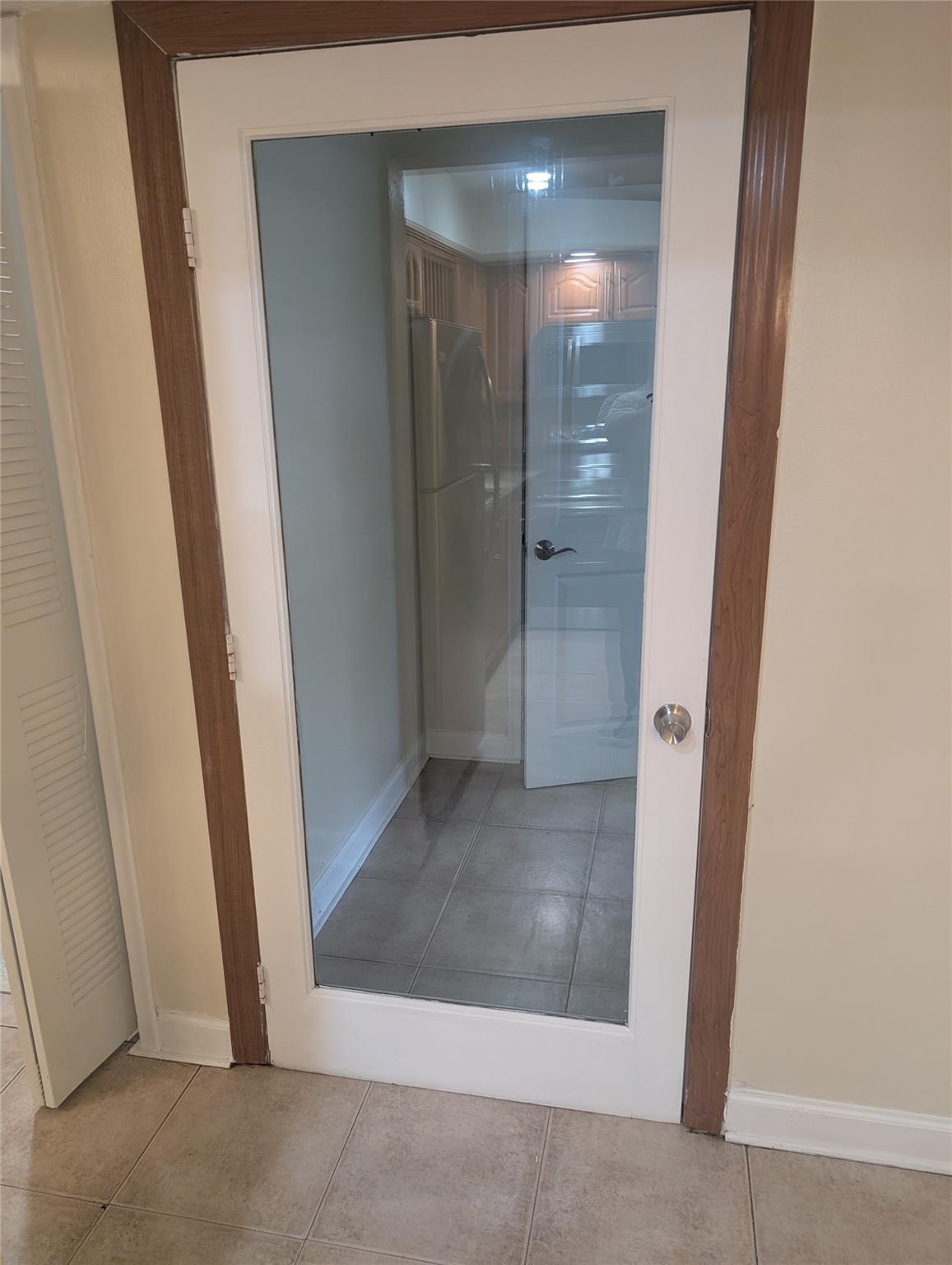 LUSH APARTMENTS - Residential Lease
