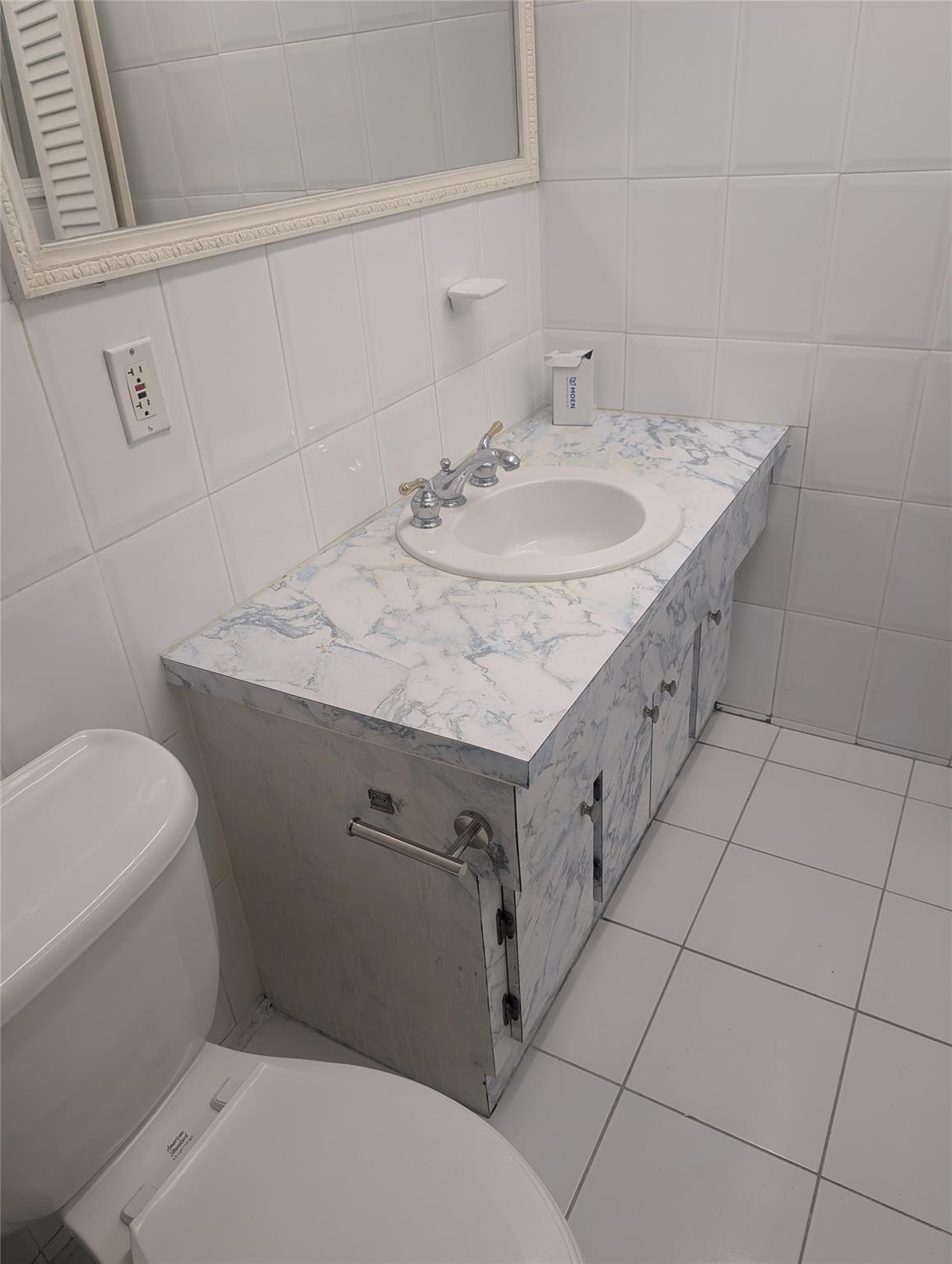 LUSH APARTMENTS - Residential Lease