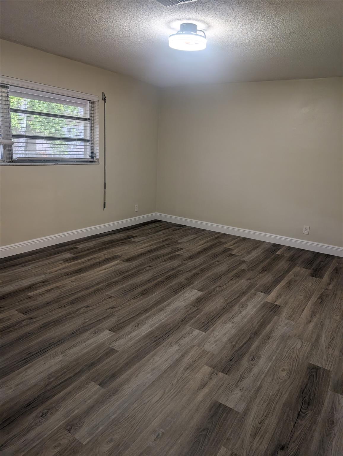 LUSH APARTMENTS - Residential Lease