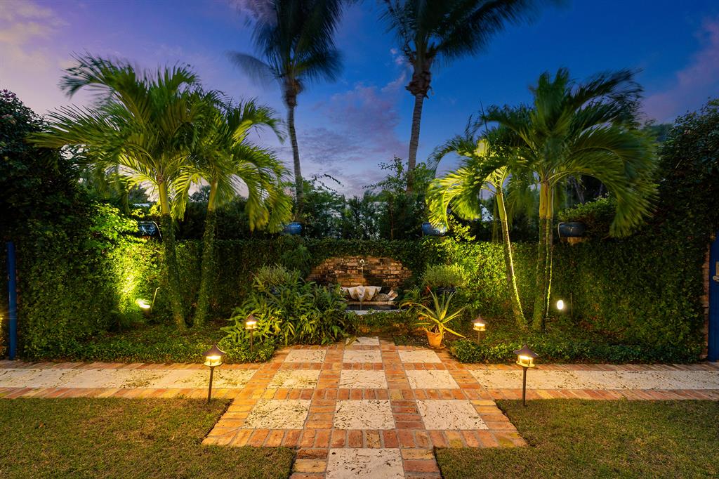 EL ENCANTO 2 - Residential