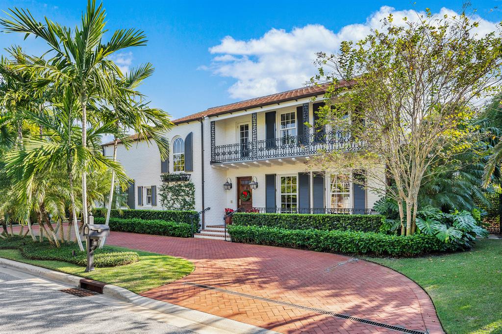 EL ENCANTO 2 - Residential