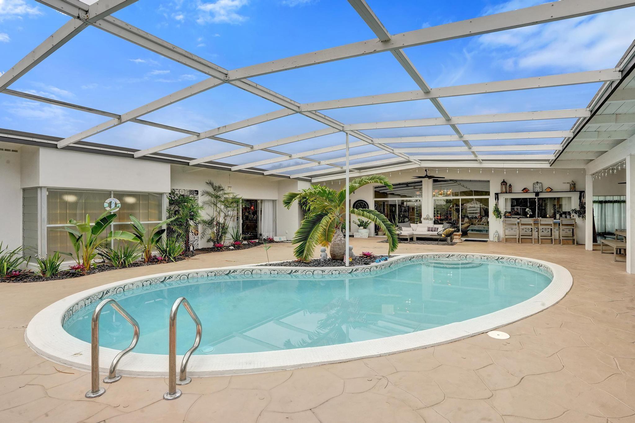 Hollywood Hills 6-22 B - Residential