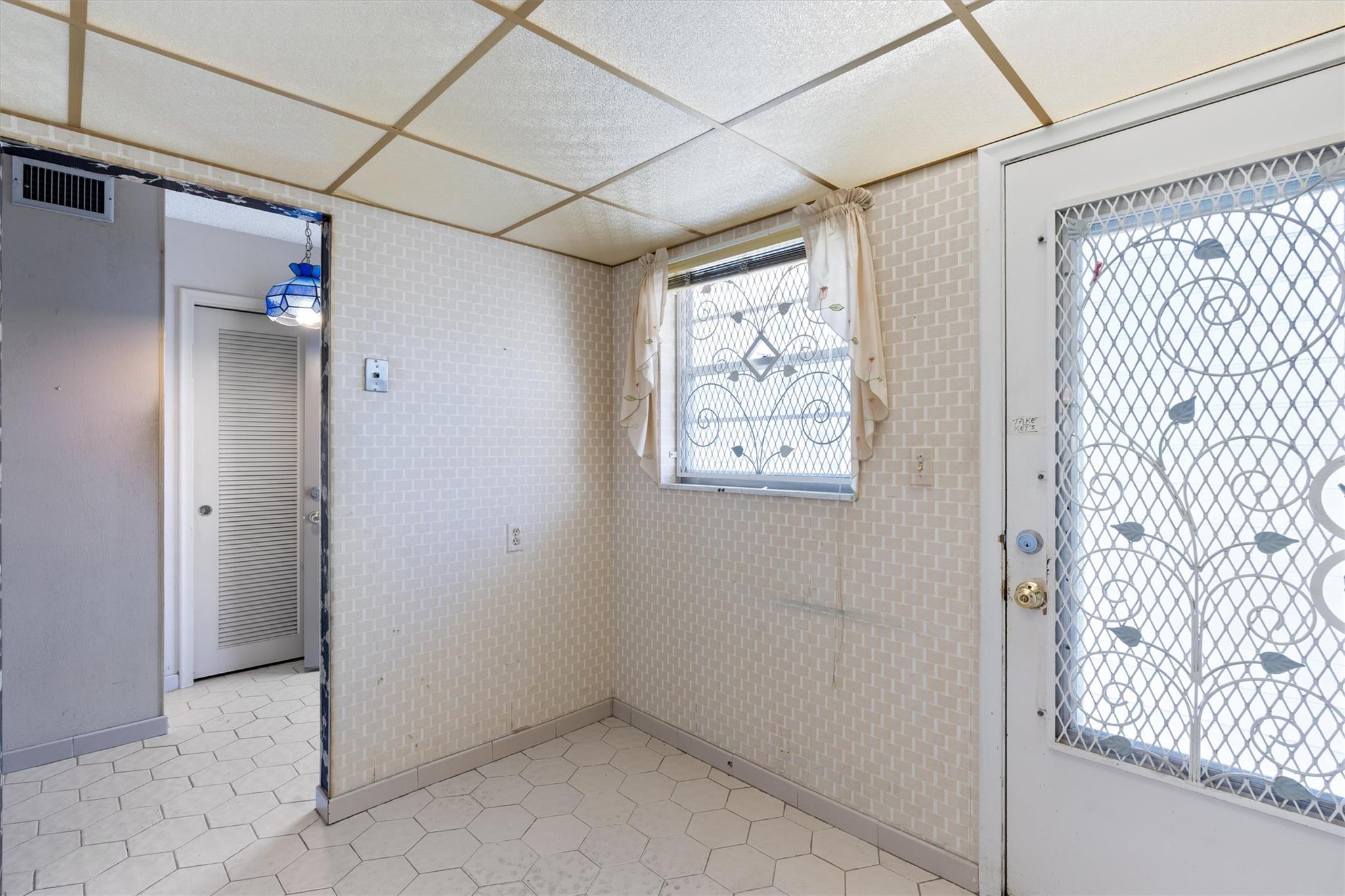 Meadowbrook Condo - Residential