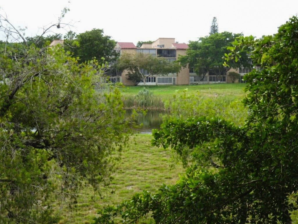 Palm Lakes Condo - Residential