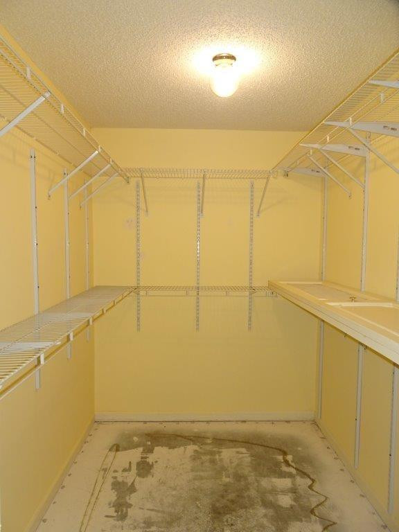 Palm Lakes Condo - Residential