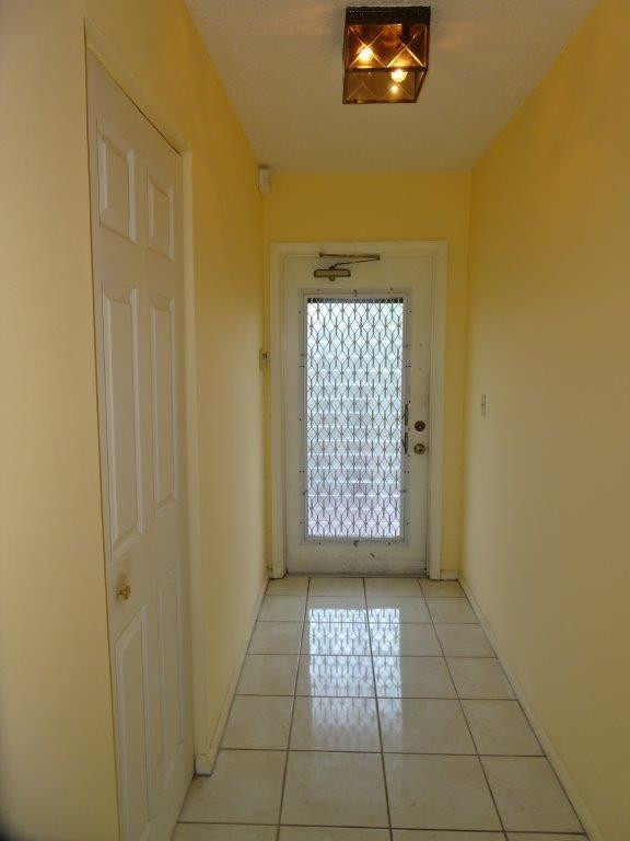 Palm Lakes Condo - Residential