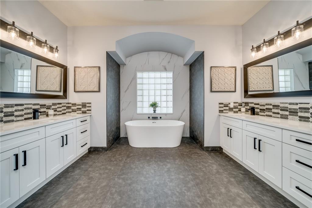 WELLINGTON SHORES - Residential