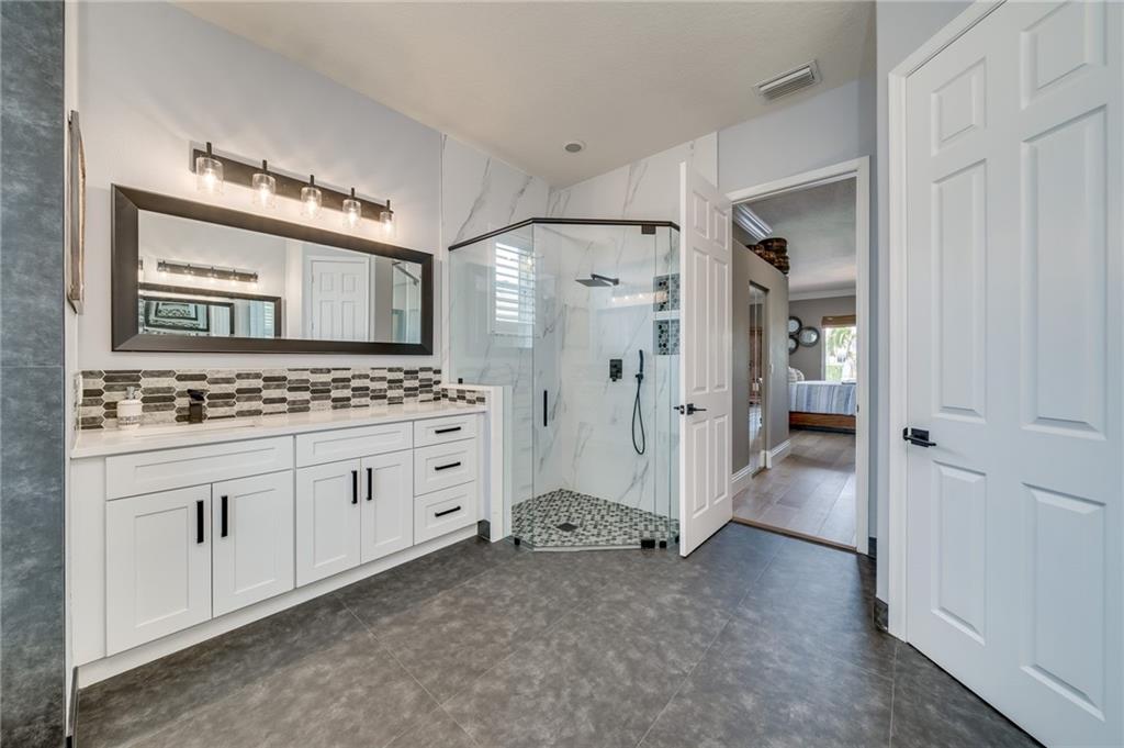 WELLINGTON SHORES - Residential