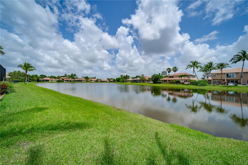 WELLINGTON SHORES - Residential