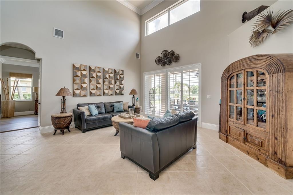 WELLINGTON SHORES - Residential