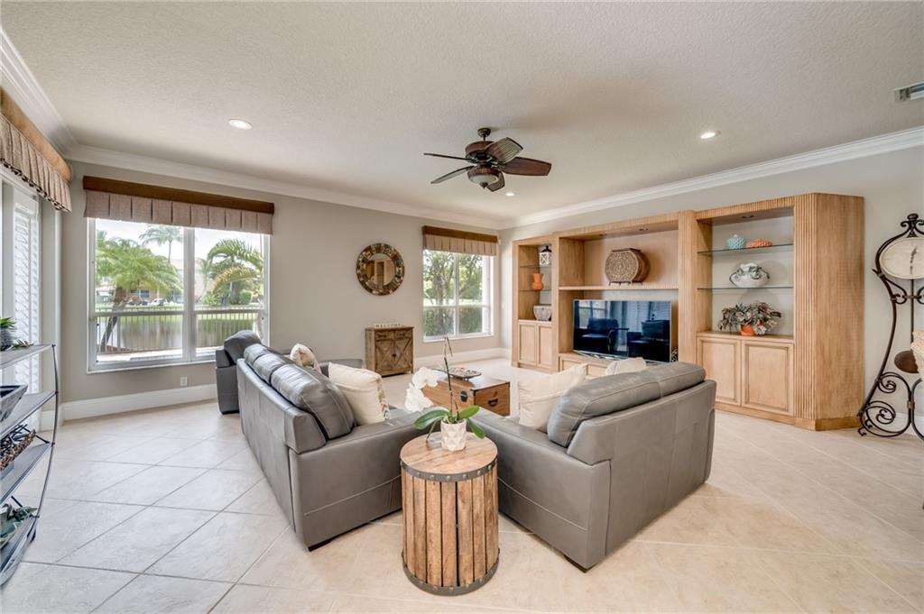 WELLINGTON SHORES - Residential