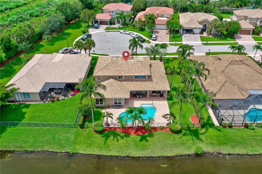 WELLINGTON SHORES - Residential