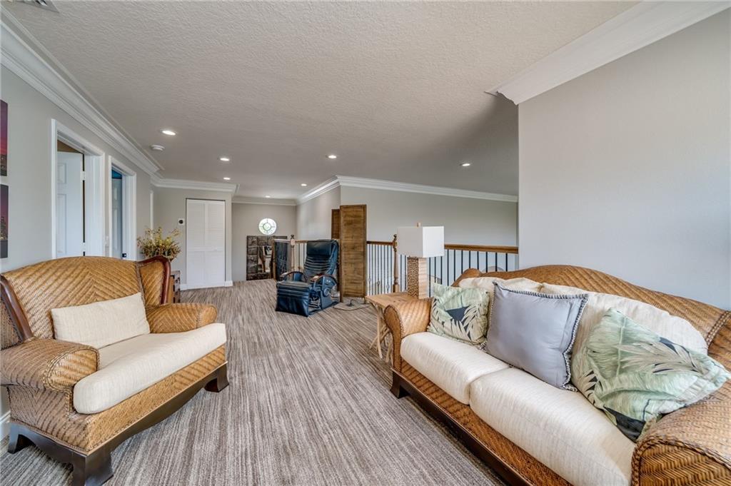 WELLINGTON SHORES - Residential