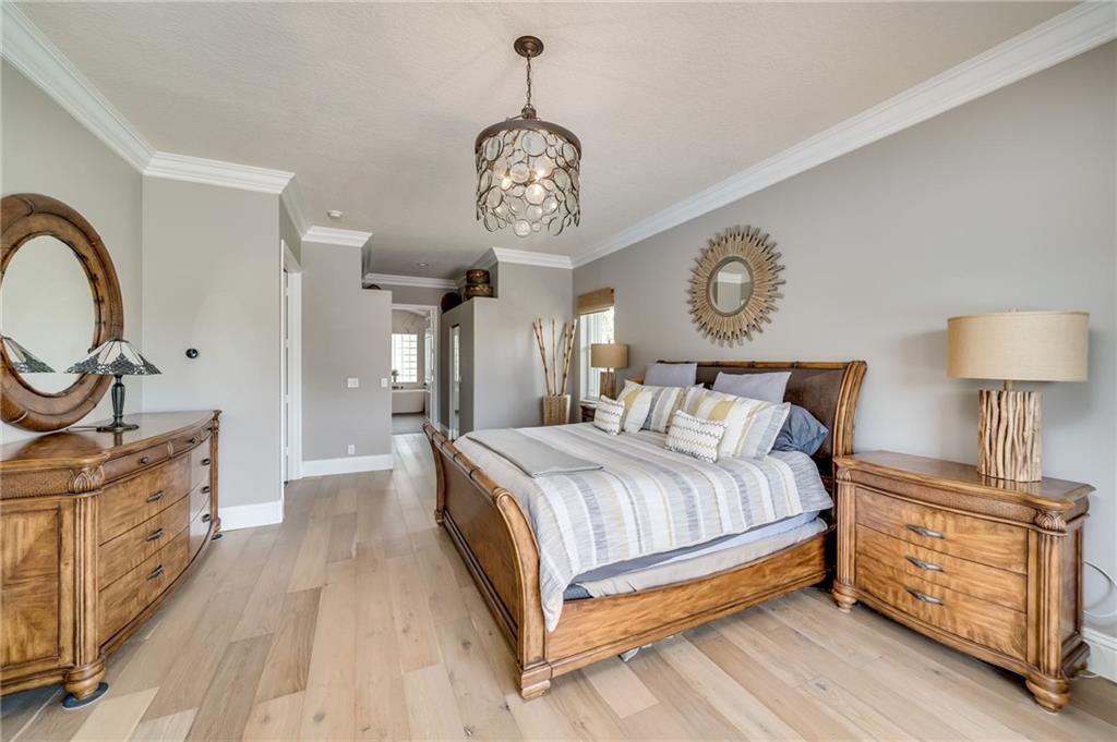 WELLINGTON SHORES - Residential