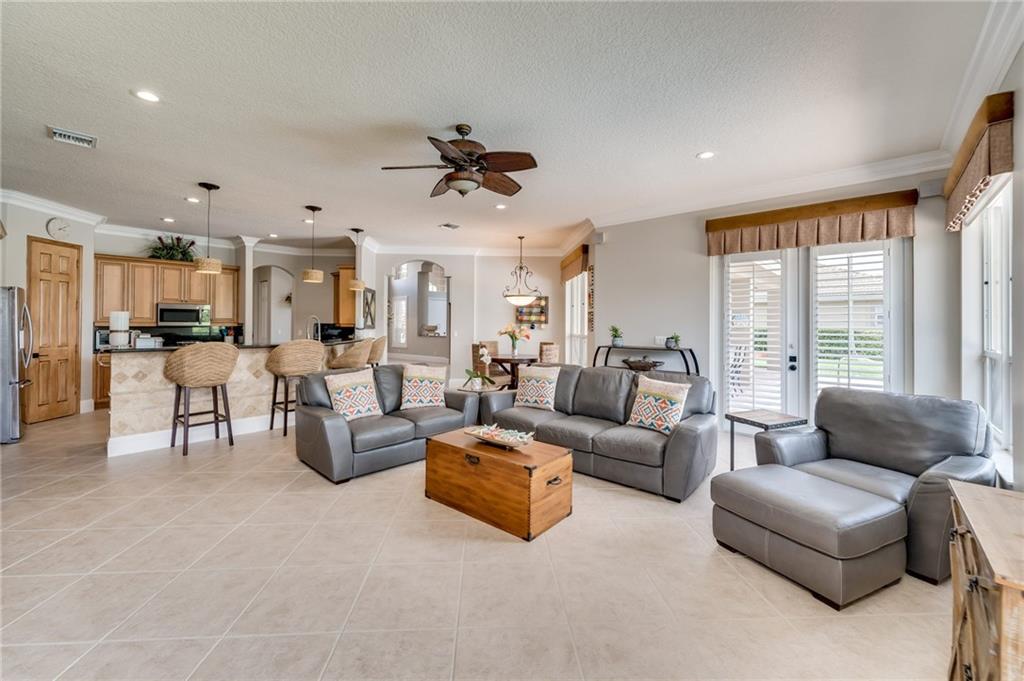 WELLINGTON SHORES - Residential