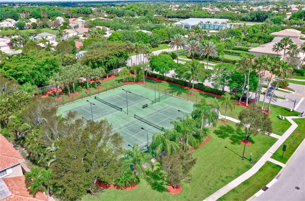 WELLINGTON SHORES - Residential