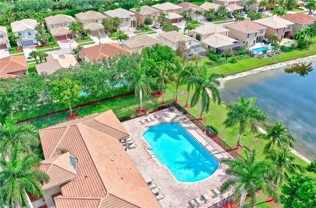 WELLINGTON SHORES - Residential