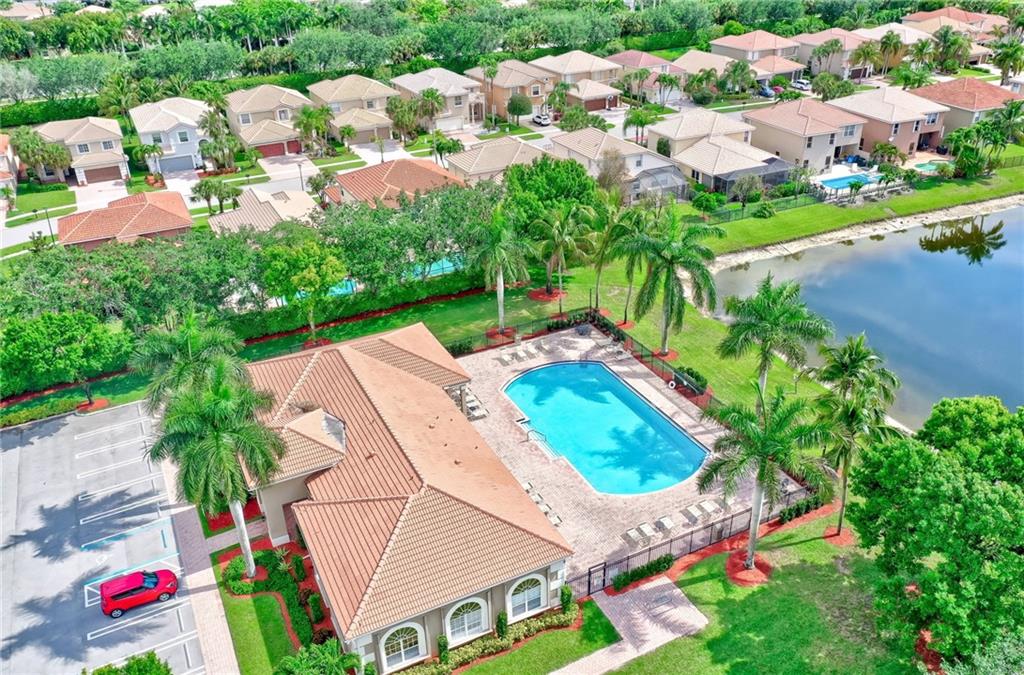 WELLINGTON SHORES - Residential