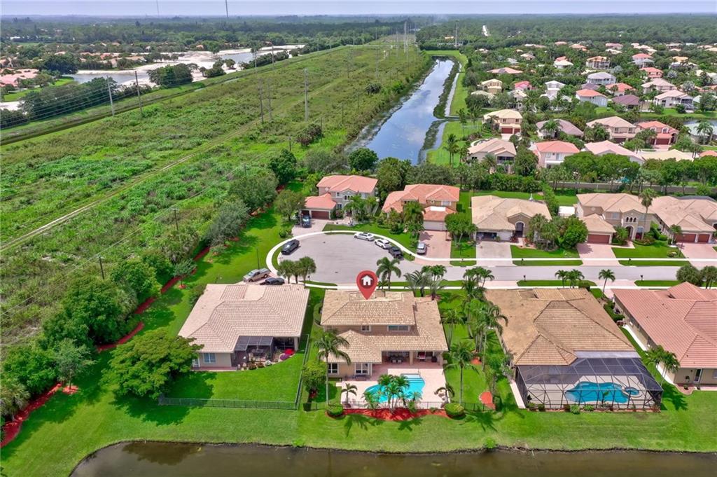 WELLINGTON SHORES - Residential