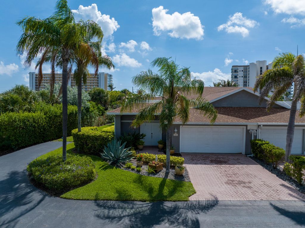 Photo of 3268 Lakeshore Drive, Hutchinson Island, FL 34949 (MLS # B26043106)