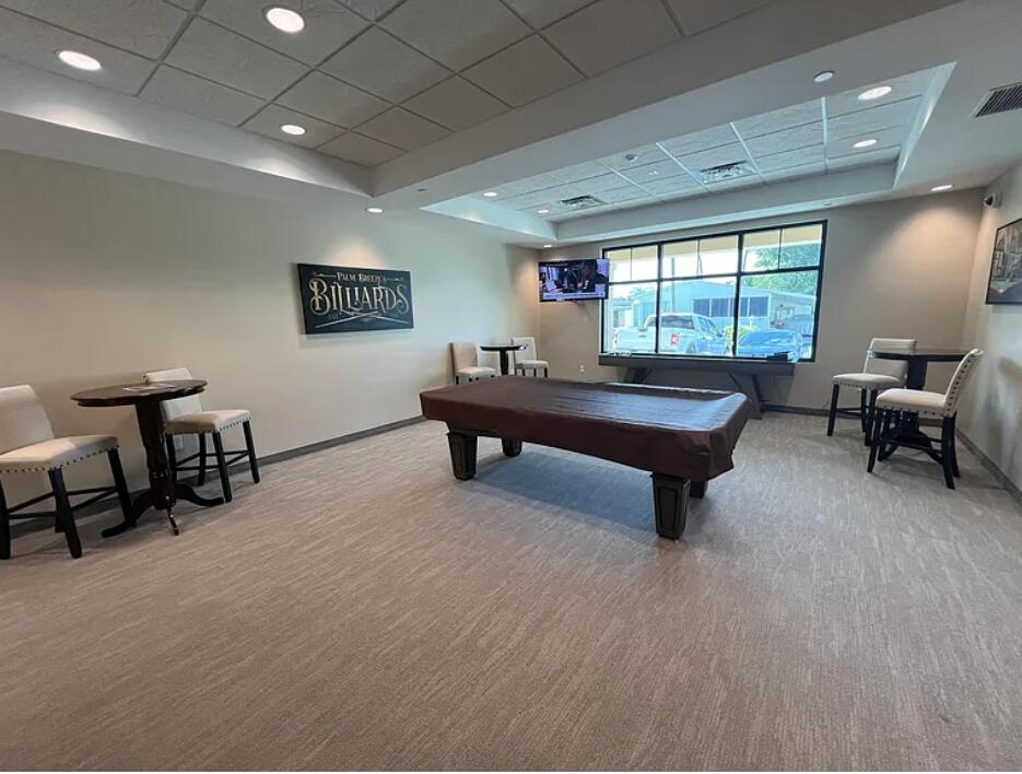 Palm Breezes Club - Residential Lease