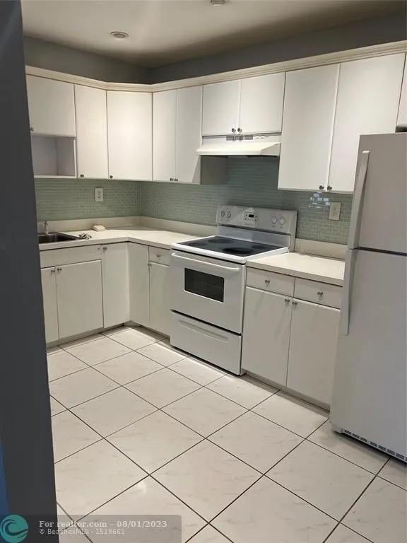 Ramblewood East Condo - Residential Lease