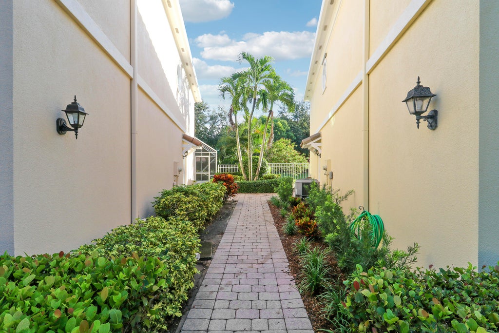 Photo of 468 Capistrano Drive, Palm Beach Gardens, FL 33410 (MLS # R11126026)