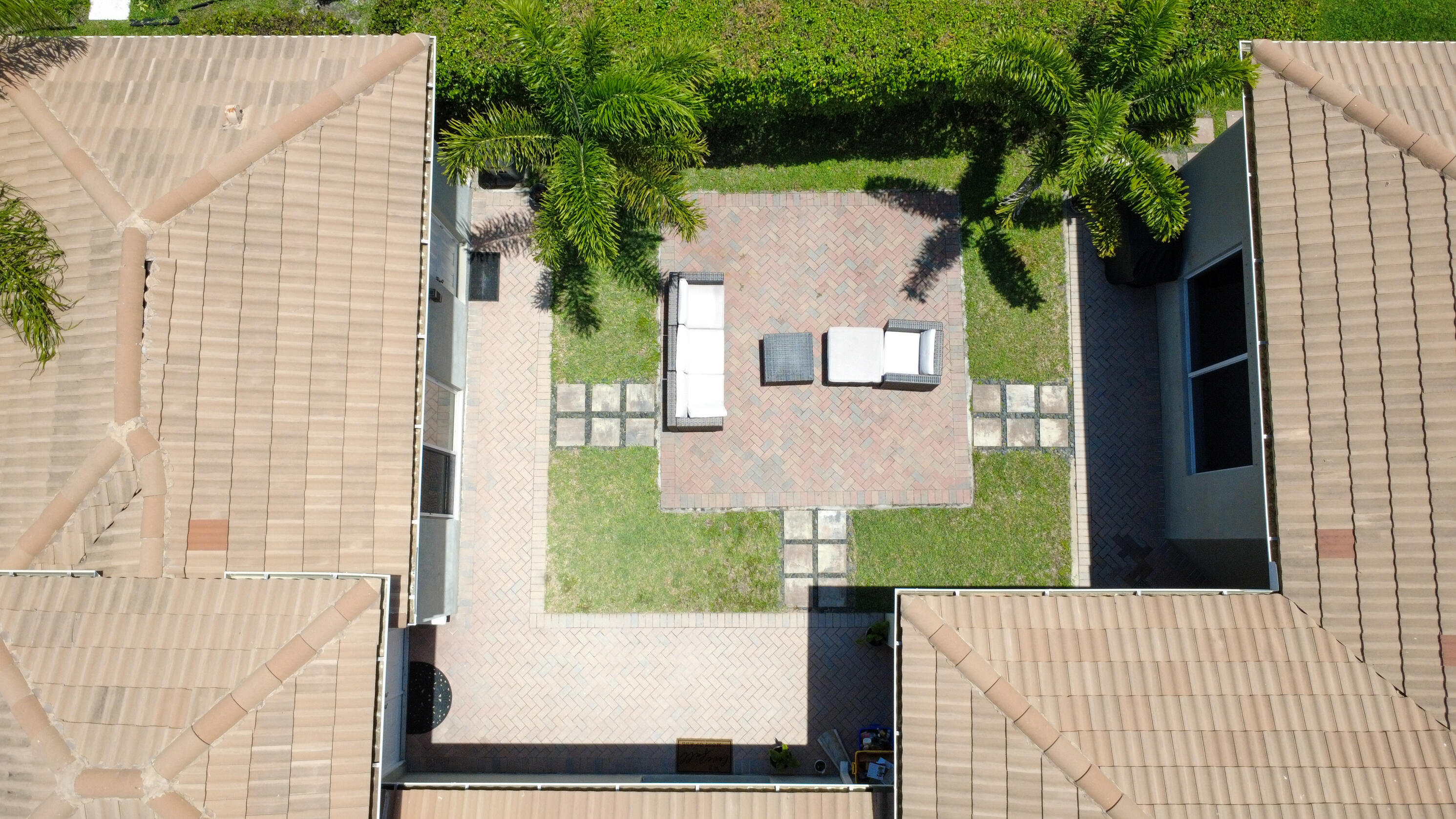 10122 Oak Meadow Lane