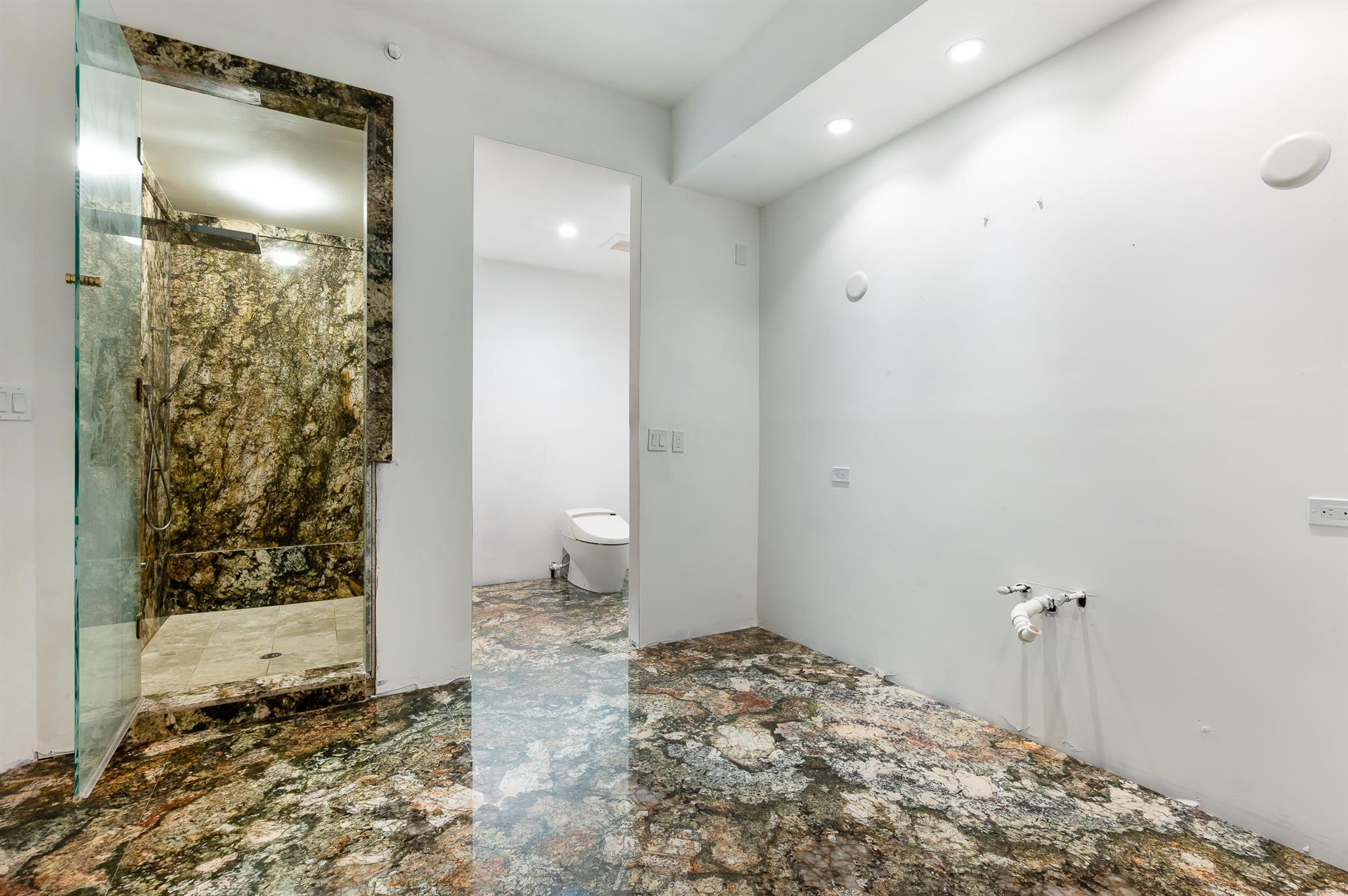 MIZNER GRAND CONDO - Residential