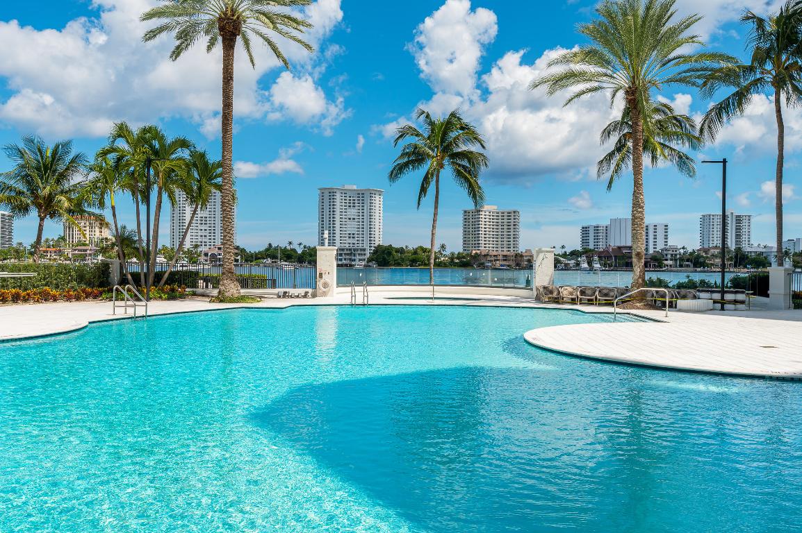 MIZNER GRAND CONDO - Residential
