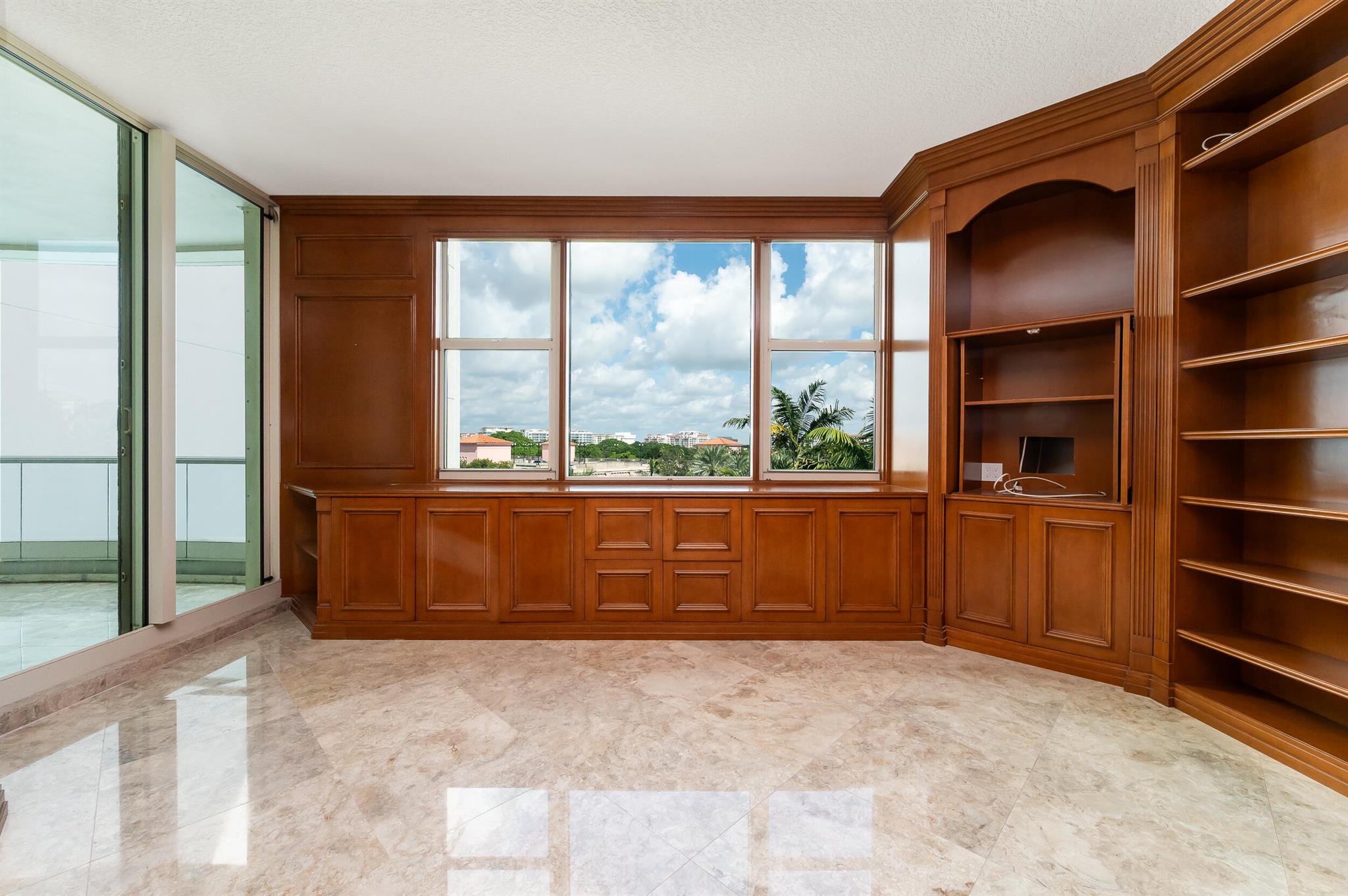MIZNER GRAND CONDO - Residential