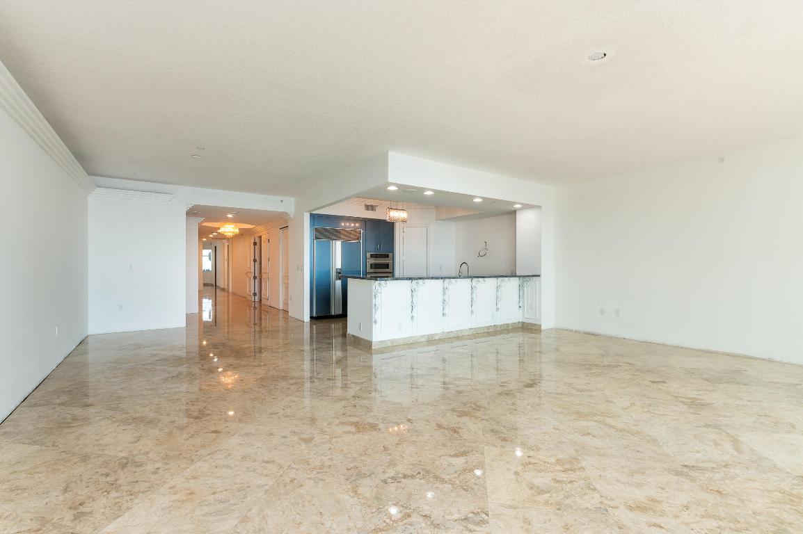 MIZNER GRAND CONDO - Residential