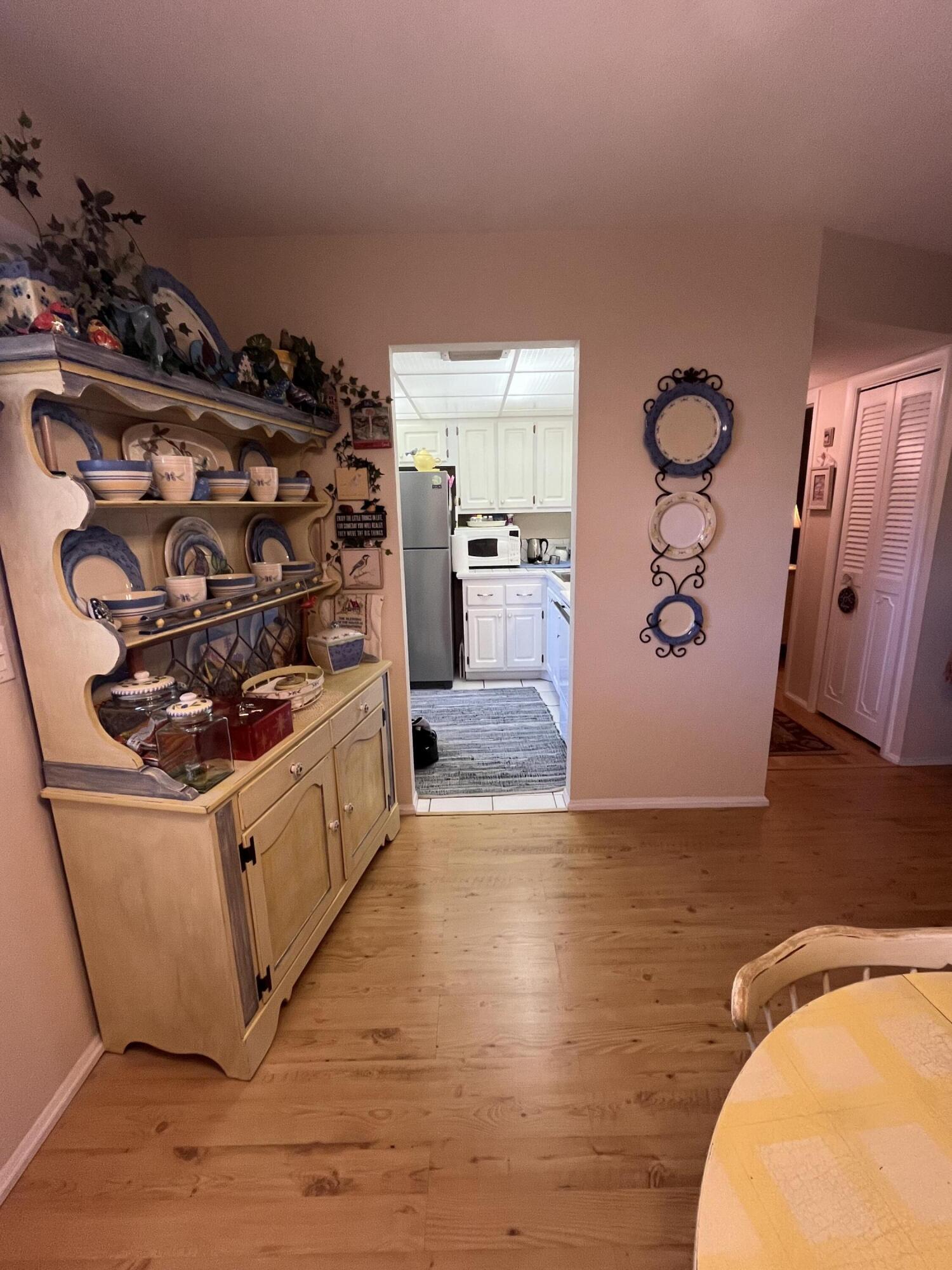 VILLAGE ROYALE - Residential