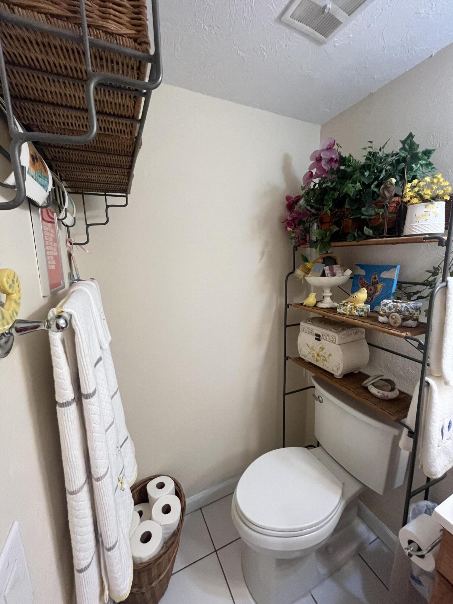 VILLAGE ROYALE - Residential