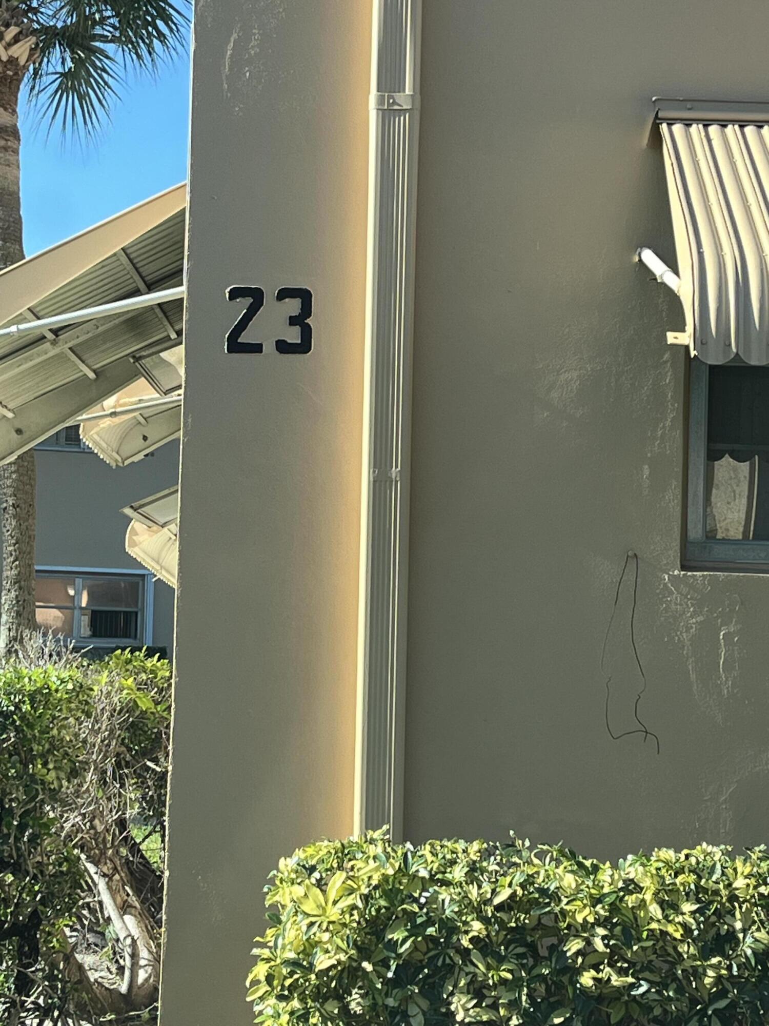 VILLAGE ROYALE - Residential