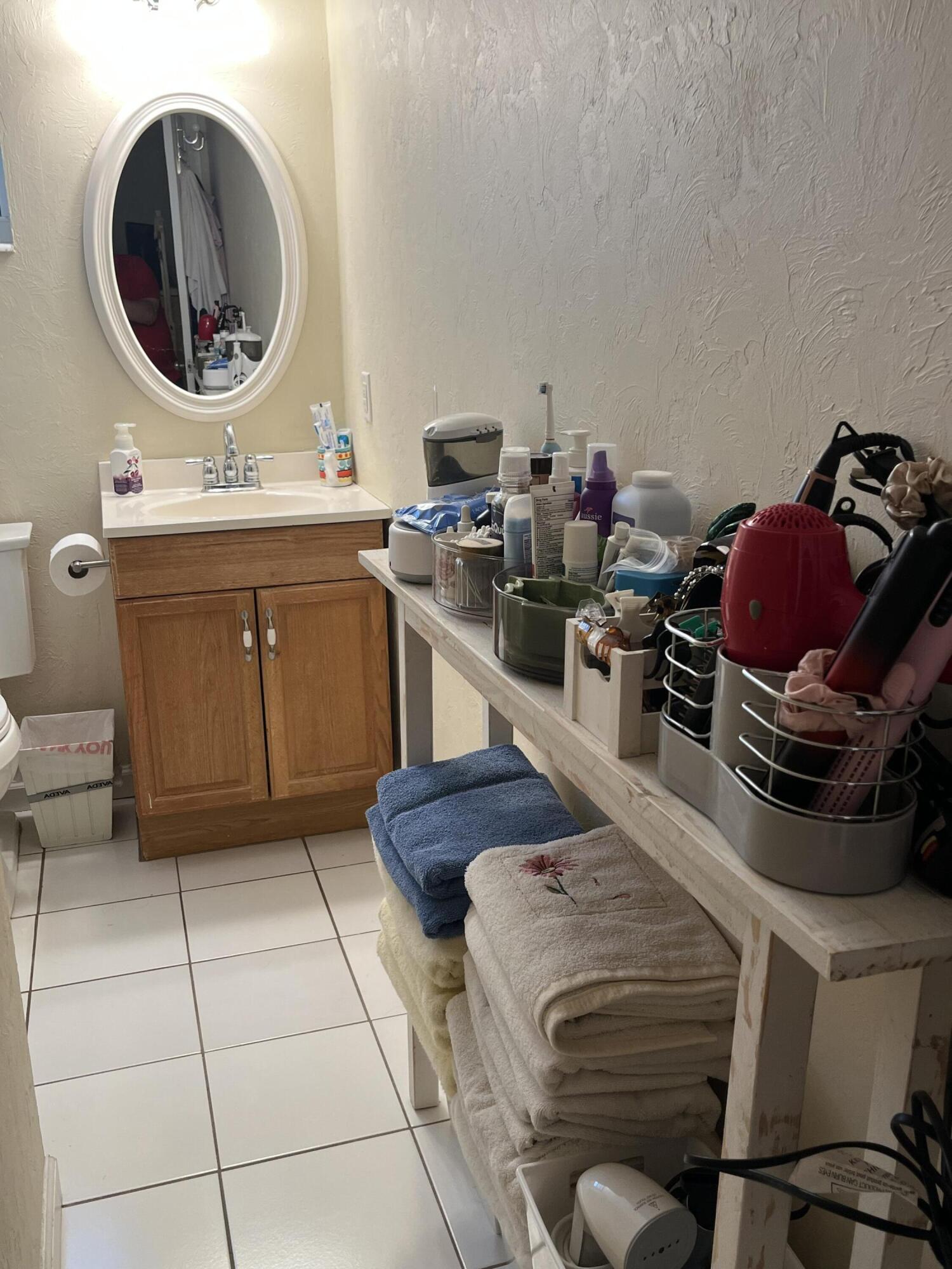 VILLAGE ROYALE - Residential