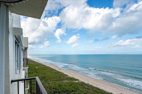 A home in Hutchinson Island