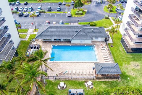 A home in Hutchinson Island